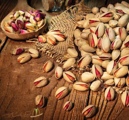 پسته احمد آقایی درشت صادراتی + ارزش بالا برای تجارت خشکبار + قیمت و خرید عمده